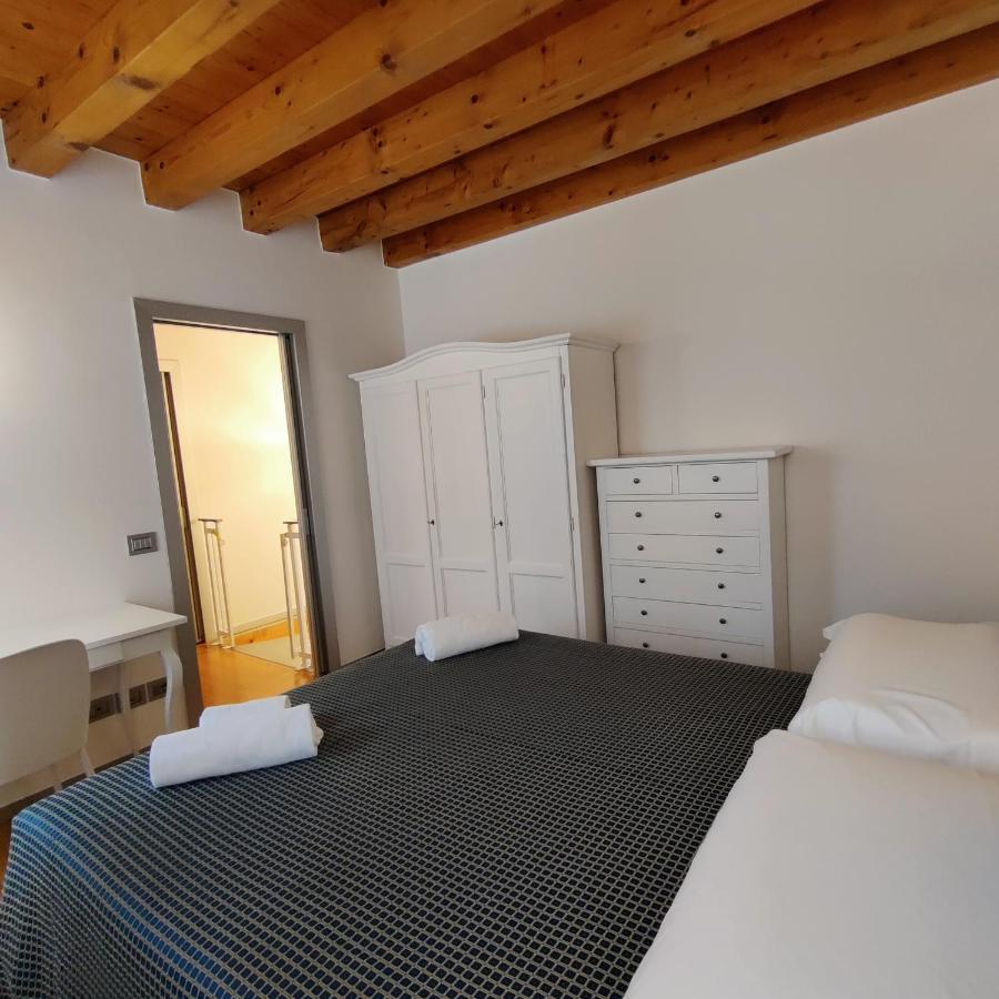 Palazzo Degli Artisti Apartamento *