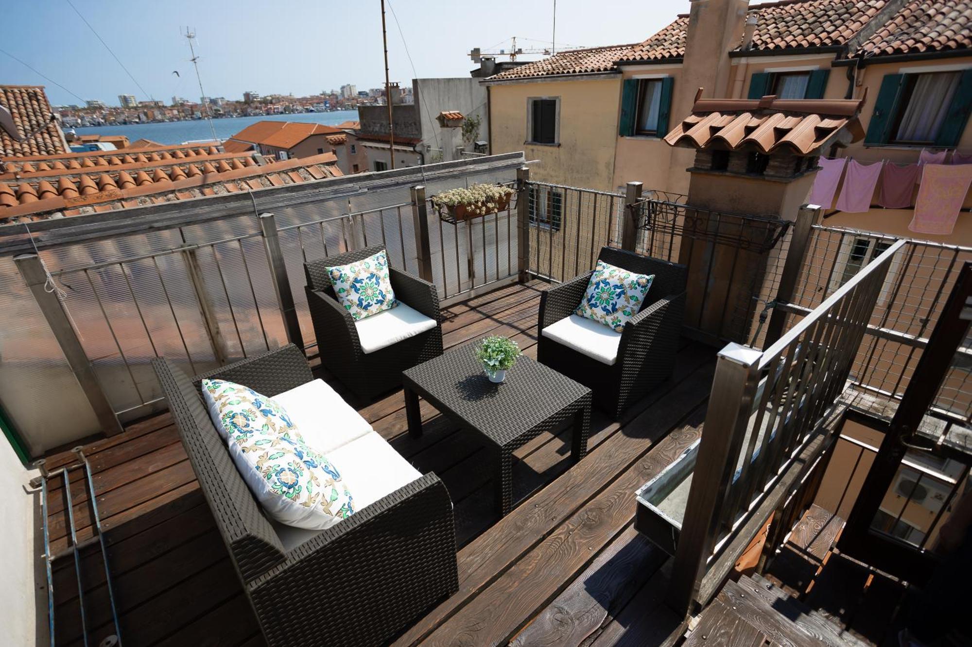 Palazzo Degli Artisti Apartamento *